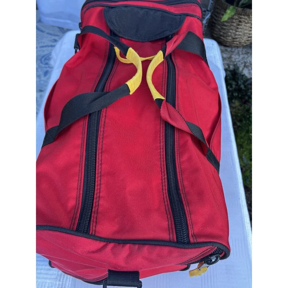 Vintage 1990’s Marlboro Adventure Team Red Duffle Bag Travel Gym Bag Nice